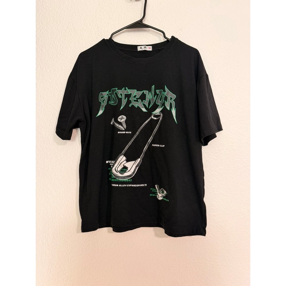 Sutenur Graphic T-Shirt Black Punk Streetwear Safety Pin Hardware Mens L Trendy